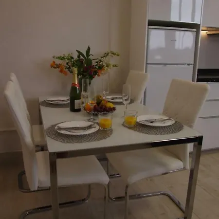 Daire Sunny Colina Blanca