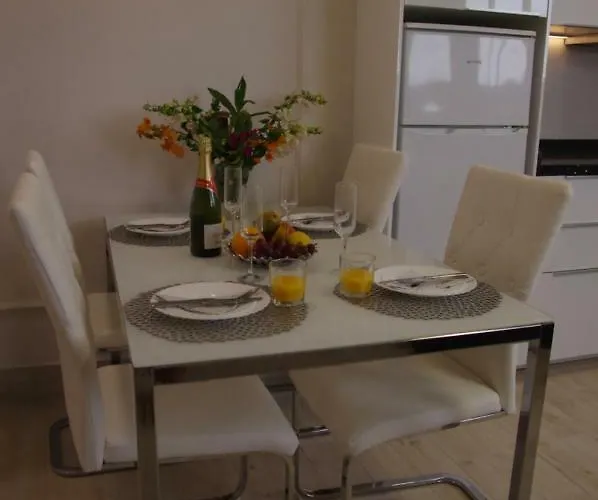 Apartamento Sunny Colina Blanca